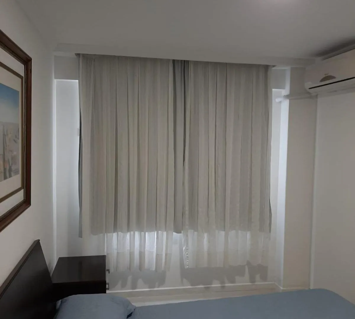 Meia Praia - Apartamento Com Sacada Ampla E Churrasqueira, Proximo A Praia E A Avenida Principal. Itapema Apartment