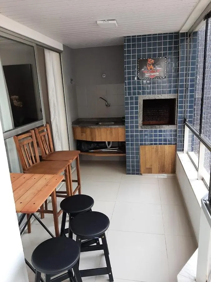Meia Praia - Apartamento Com Sacada Ampla E Churrasqueira, Proximo A Praia E A Avenida Principal. Itapema
