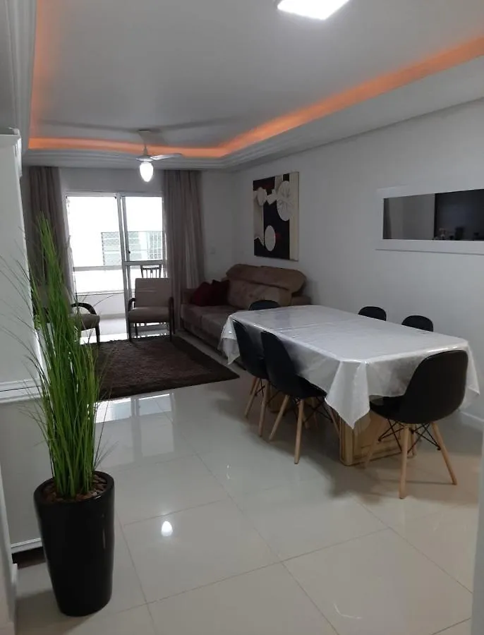 Meia Praia - Apartamento Com Sacada Ampla E Churrasqueira, Proximo A Praia E A Avenida Principal. Itapema
